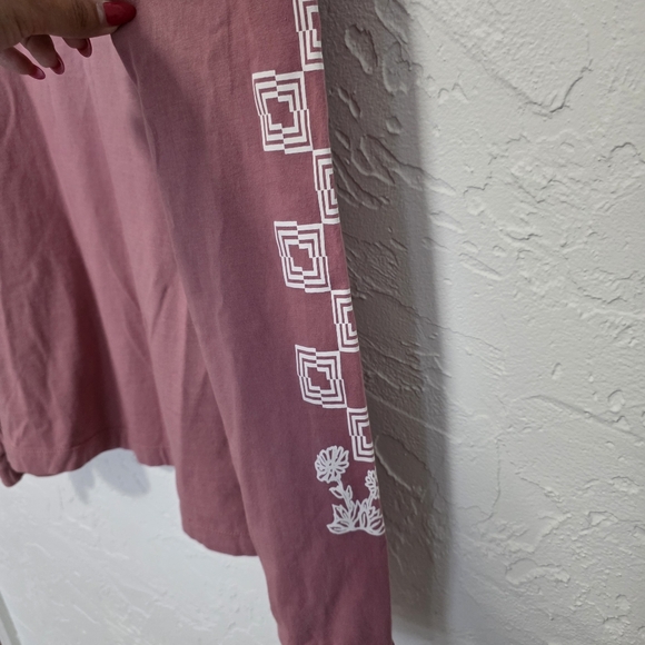 Vans Off The Wall Pink Logo Shirt - Picture 2 of 8